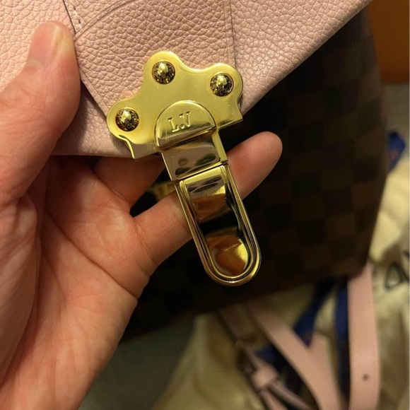 Louis Vuitton backpack - Picture 6 of 7